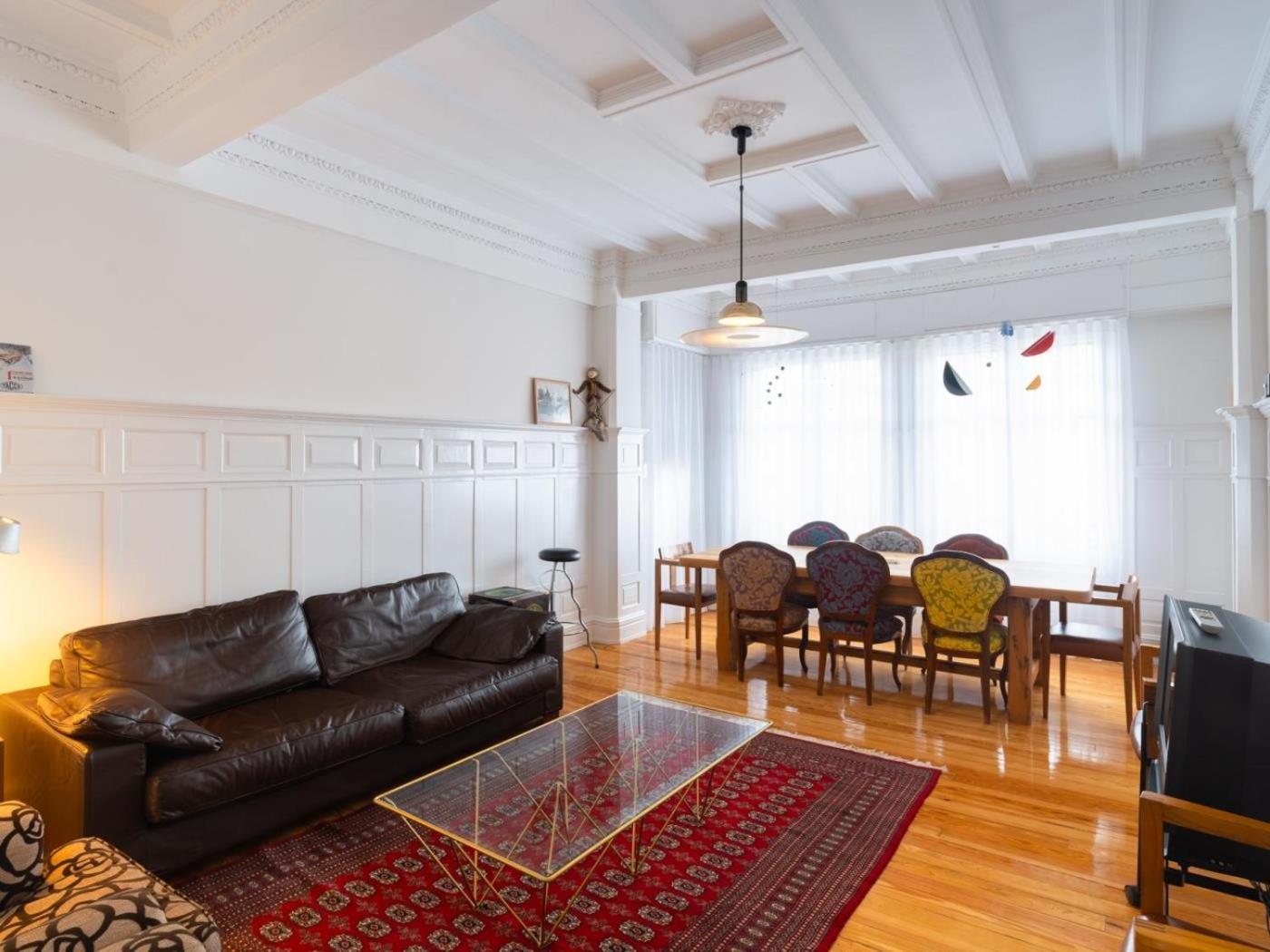 Housingleon Gaudi Suites Экстерьер фото