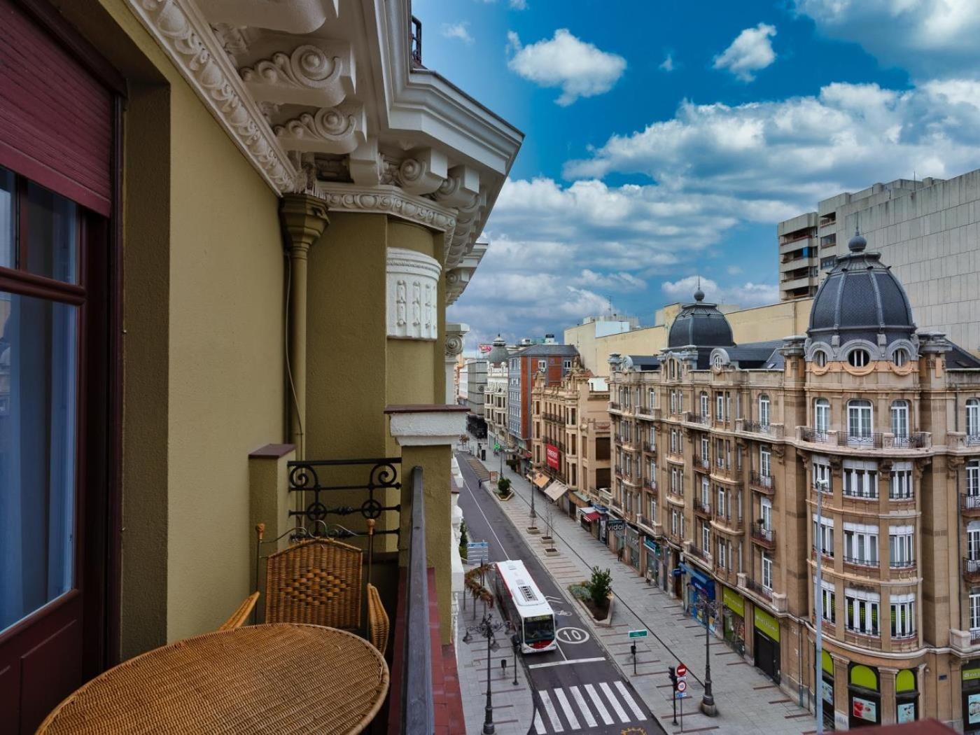 Housingleon Gaudi Suites Экстерьер фото